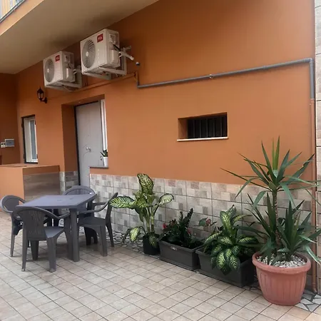 Astrum فندق مبيت وإفطار 4*