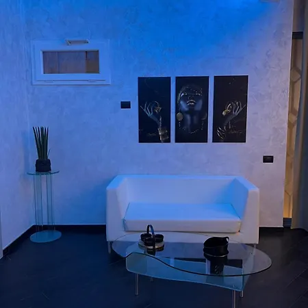 Astrum فندق مبيت وإفطار 4*