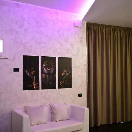 Astrum فندق مبيت وإفطار 4*