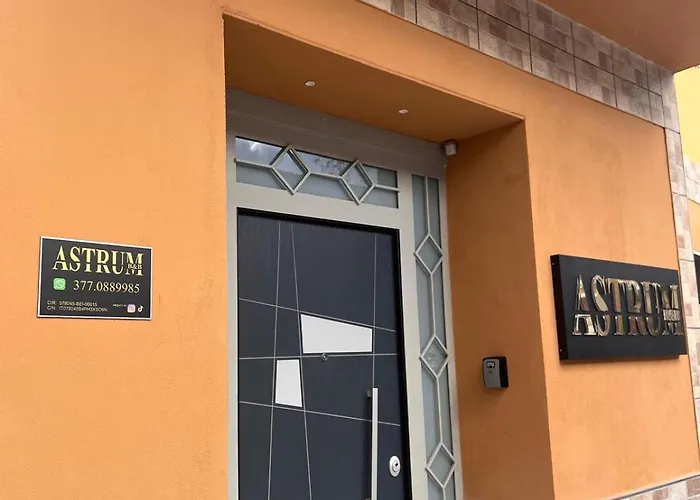 לינה וארוחת בוקר Astrum 4*