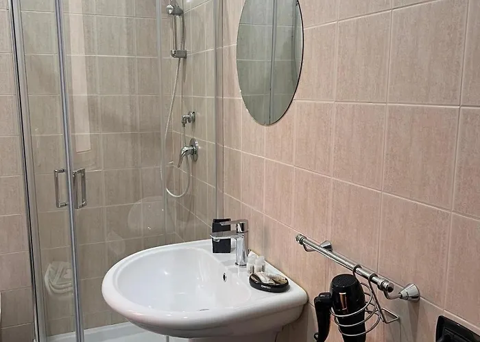 לינה וארוחת בוקר Astrum קוסנזה